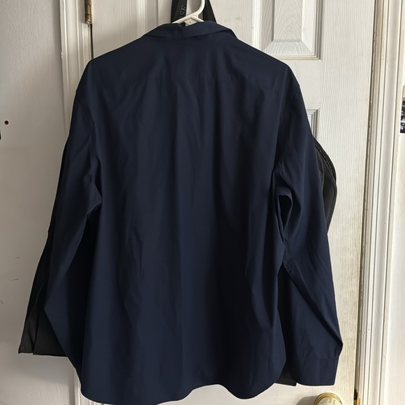 ****Authentic Burberry button-down shirt navy blue****** - Picture 5 of 6